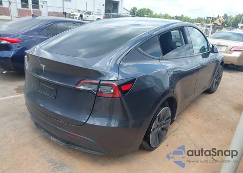 2025 Tesla Model Y Long Range Dual Motor All-Wheel Drive from USA, damaged, VIN 7SAYGDED8SA375687